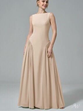 Elegant Sleeveless Maxi Dress